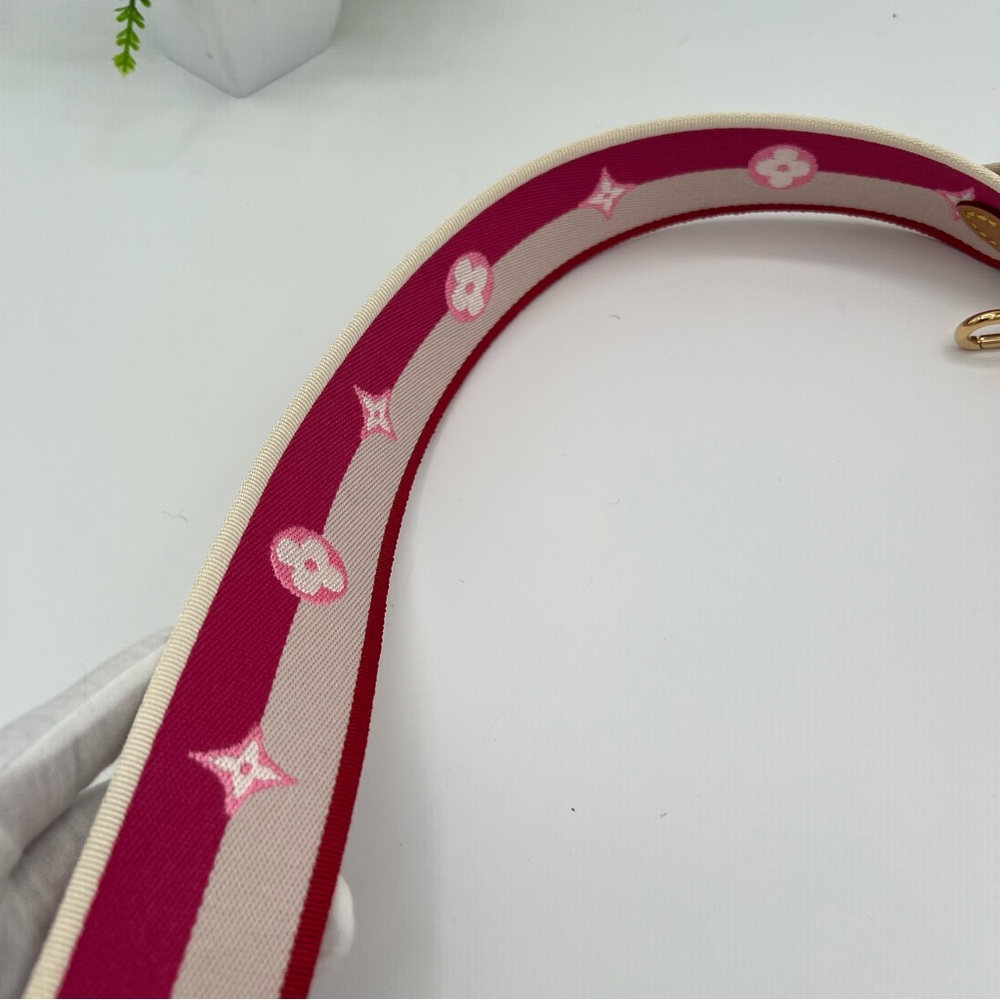 Louis Vuitton fushia jacquard pink strap new ❤️ - Picture 5 of 9
